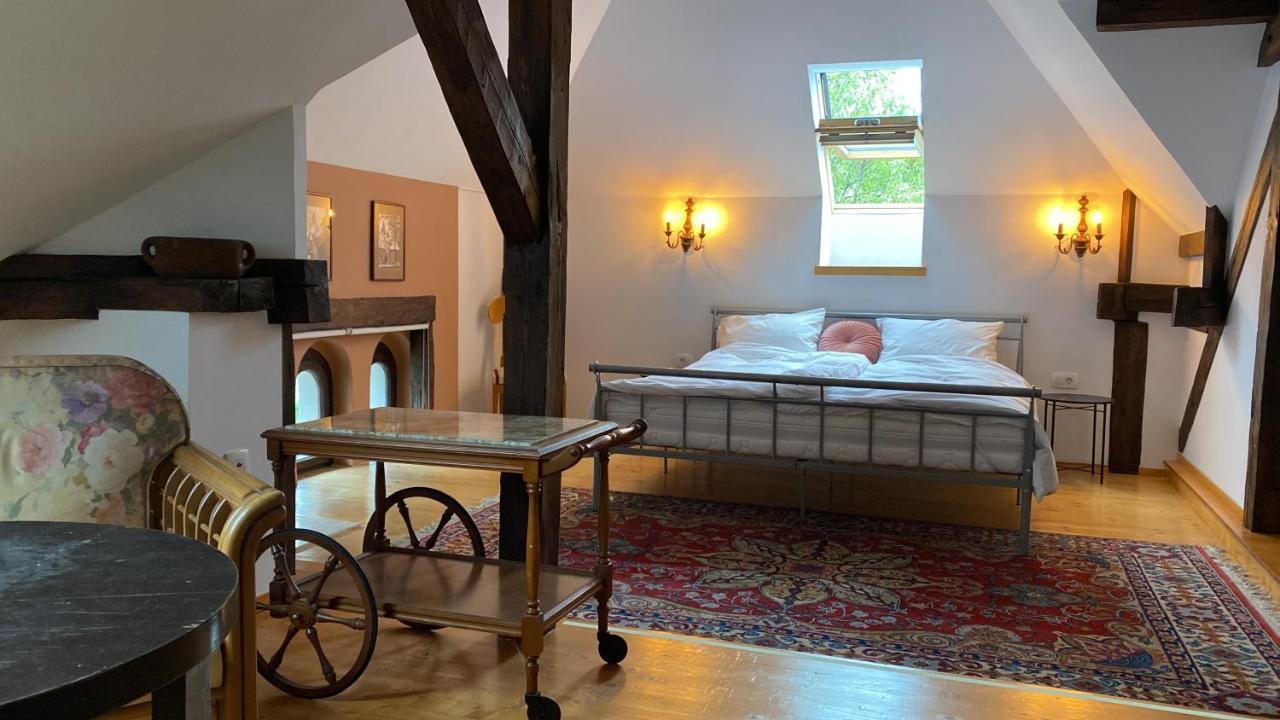 Rose'S Oldtown Apartment Brasov Exterior photo