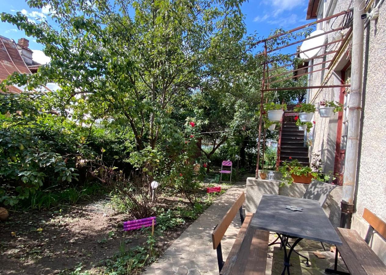Rose'S Oldtown Apartment Brasov Exterior photo