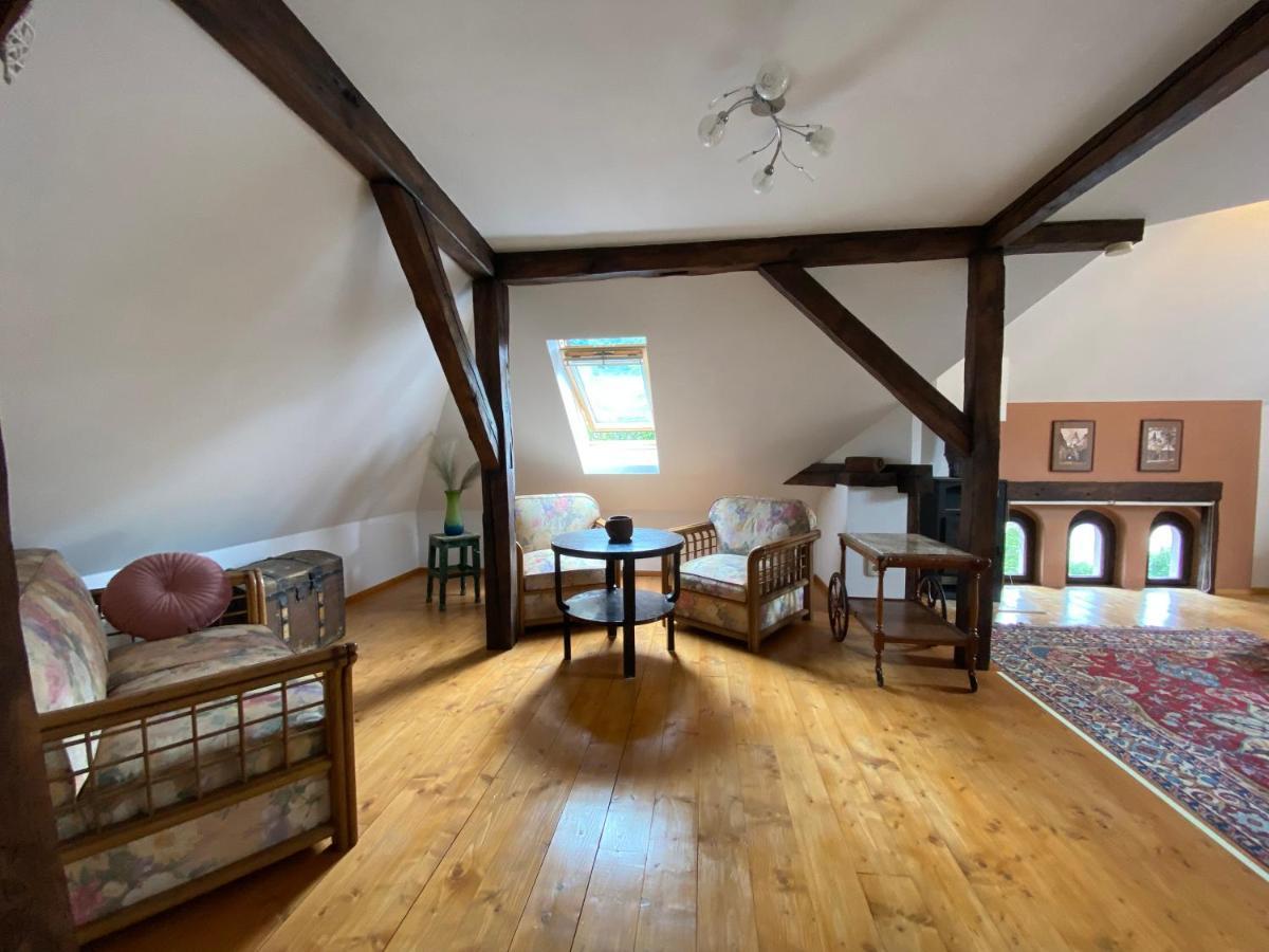 Rose'S Oldtown Apartment Brasov Exterior photo